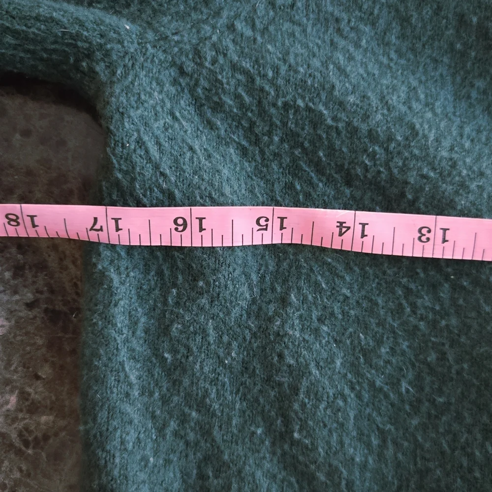 J Crew EXSTRA SOFT  Women's Green Cardigan Sweater Size S #0011